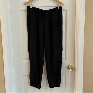 Uniqlo basics draw string pant